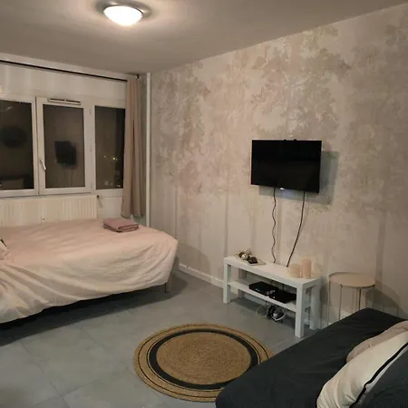 Apartment Lerelaisdodile - Ideal Pro & Couple - Cosy - Proche Metro - Parking Gratuit - - - Wifi Hd - Smart Tv - Entree Autonome