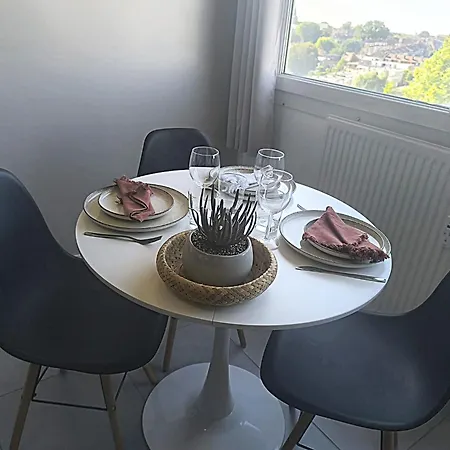 Lerelaisdodile - Ideal Pro & Couple - Cosy - Proche Metro - Parking Gratuit - - - Wifi Hd - Smart Tv - Entree Autonome *